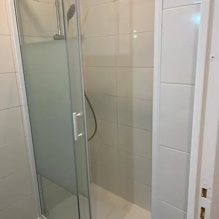 T2 Colombes Proche Toutes Commodites #4 Exterior photo