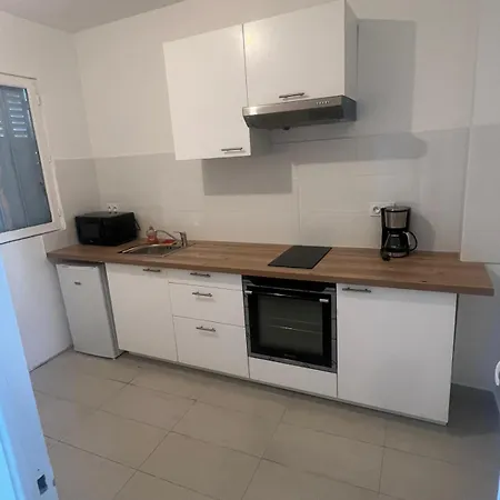 T2 Colombes Proche Toutes Commodites #4 Exterior photo