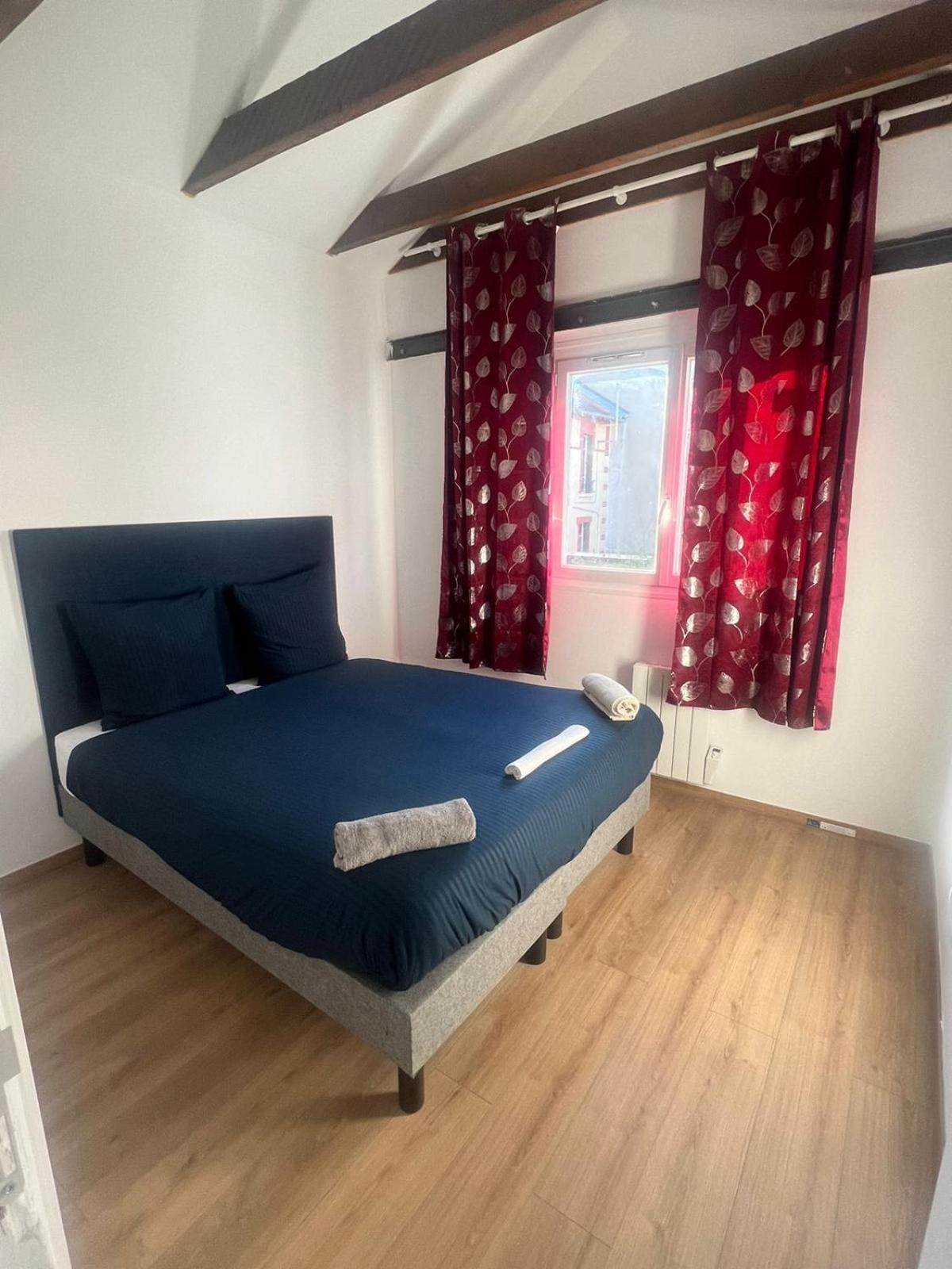 T2 Colombes Proche Toutes Commodites #4